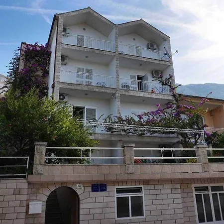Nikolic 1 Lejlighed Makarska