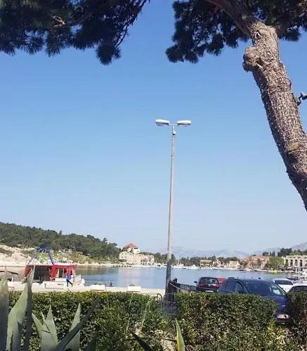 Apartment Nikolic 1 Makarska
